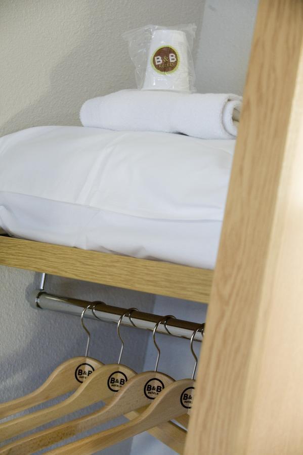 B&B Hotel Lyon St Priest Saint-Priest  Buitenkant foto