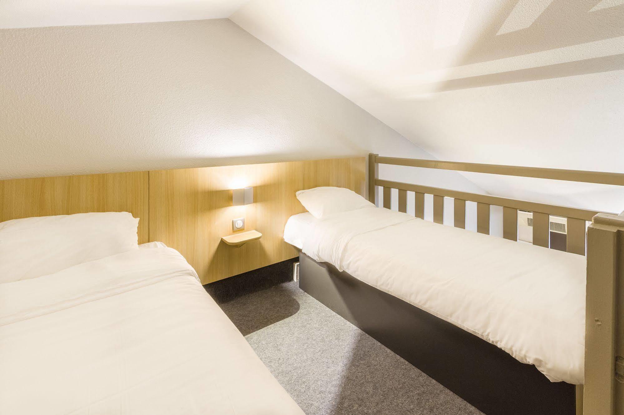 B&B Hotel Lyon St Priest Saint-Priest  Buitenkant foto